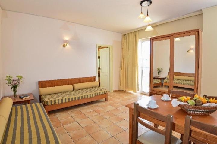 Lefkoniko Beach & Icarus Suite Apts Rethymno  Екстер'єр фото